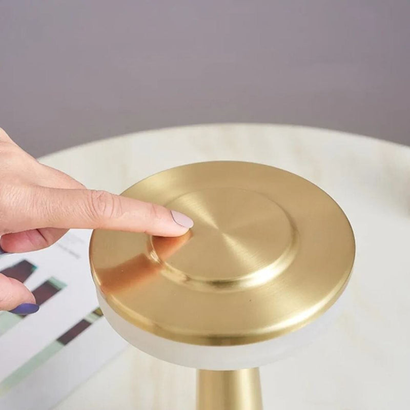 Luminária Abajur de Mesa RetroLux Touch LED Abajur - 0001 YuDome