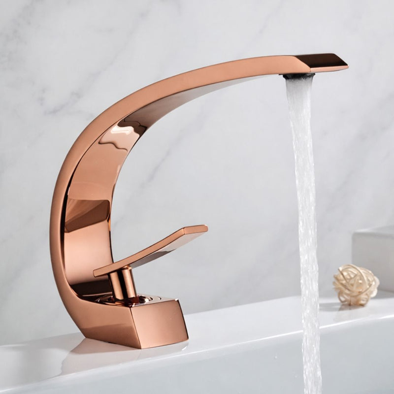 Minimalist Classic Wave Mixer Tap – Single Handle Hot & Cold Water