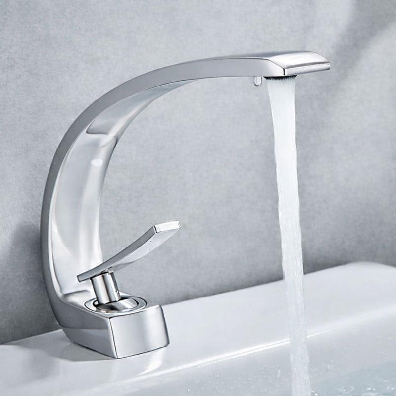Minimalist Classic Wave Mixer Tap – Single Handle Hot & Cold Water