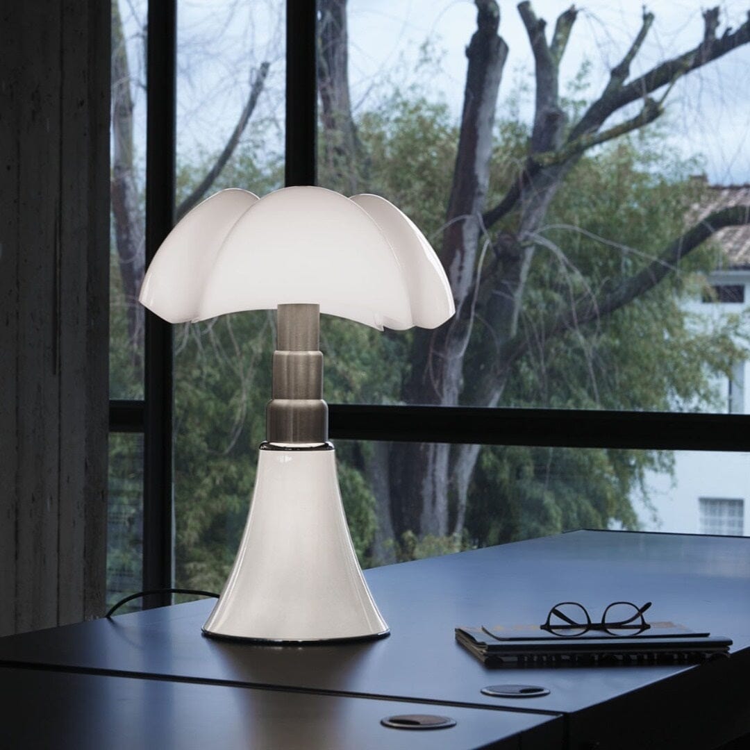 Petal Dome Table Lamp