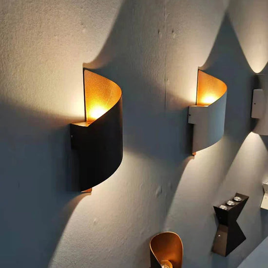 Luminária Arandela de Parede Potenza Bronze Impermeável Conceito 