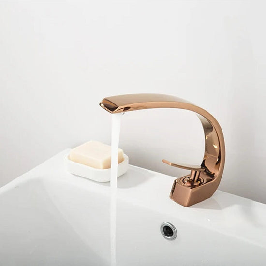 Torneira Classic Wave ### Conceito Cobre 